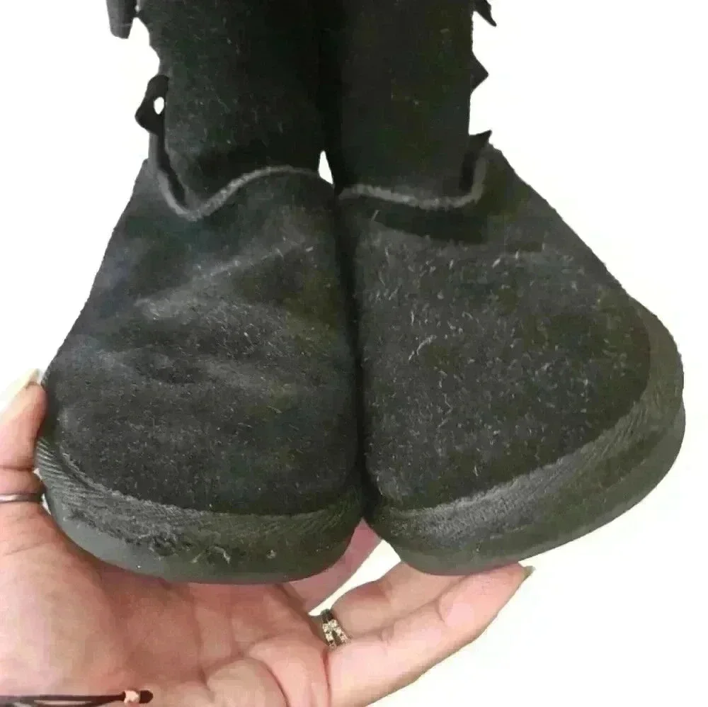 Koolaburra By Ugg Big Girls Black Victoria Faux Shearling Lined Short Boot 2